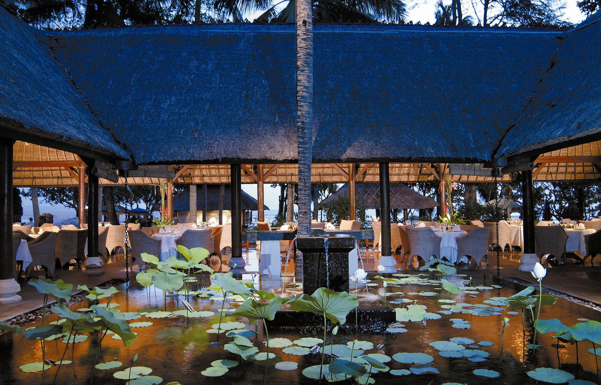 The Oberoi Beach Resort, Bali Seminyak  Nhà hàng bức ảnh